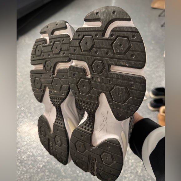 Reebok Silver Women's Sneakers - Picture 4 of 5